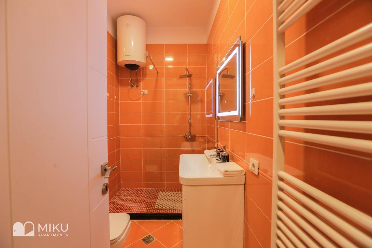 Miku Apartment - Perfect 1Bedroom At Komuna E Parisit Tiranë Ngoại thất bức ảnh