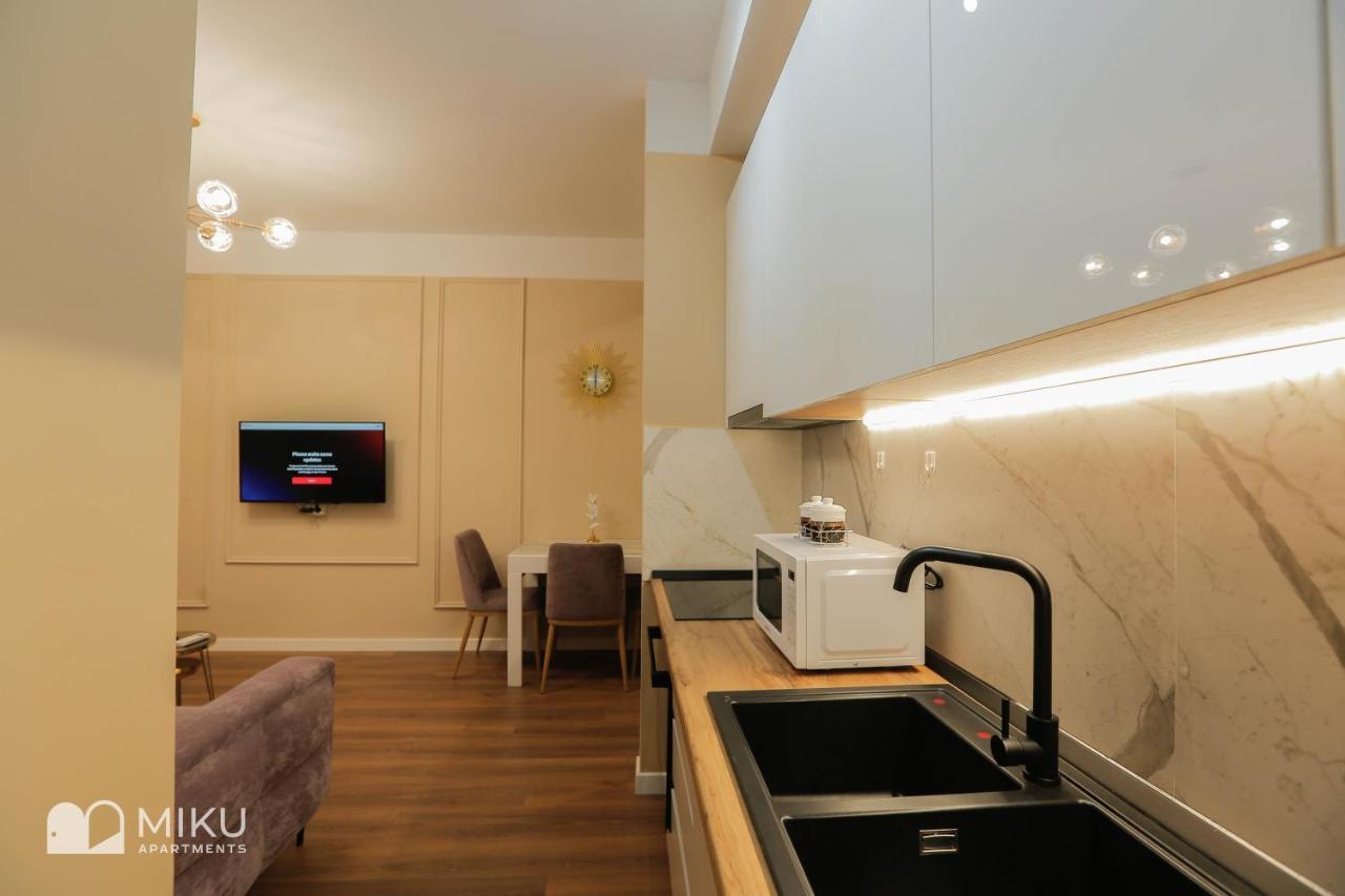 Miku Apartment - Perfect 1Bedroom At Komuna E Parisit Tiranë Ngoại thất bức ảnh